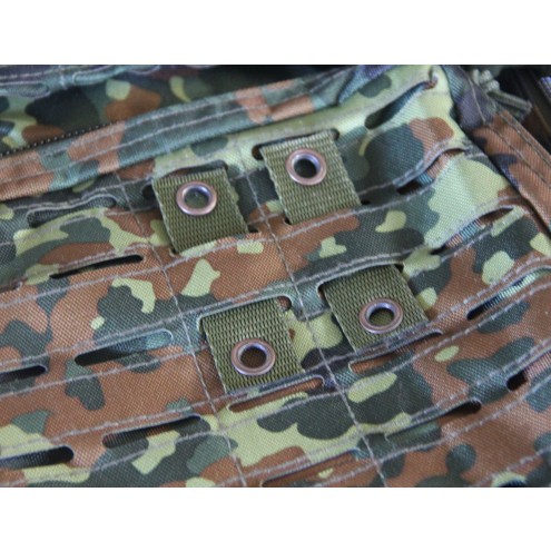 Bundeswehr BW Adapter KTS oliv 2-tlg, Koppeladapter für Mollesysteme, Laser-Cut